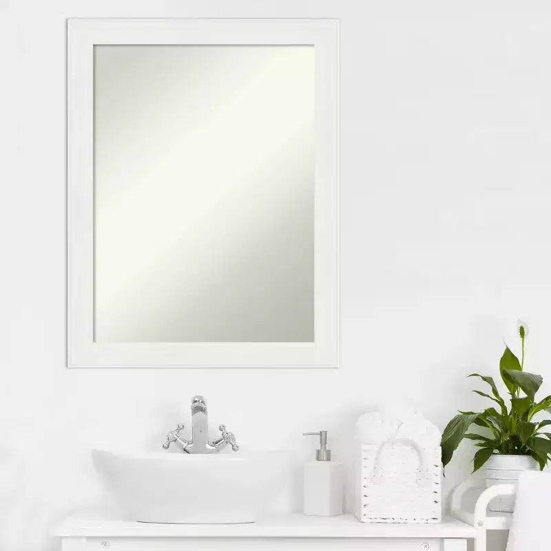 Specchio da bagno a parete stretto 22"x28" bianco Vanity, cornice in polistirene non smussata, ferramenta inclusa