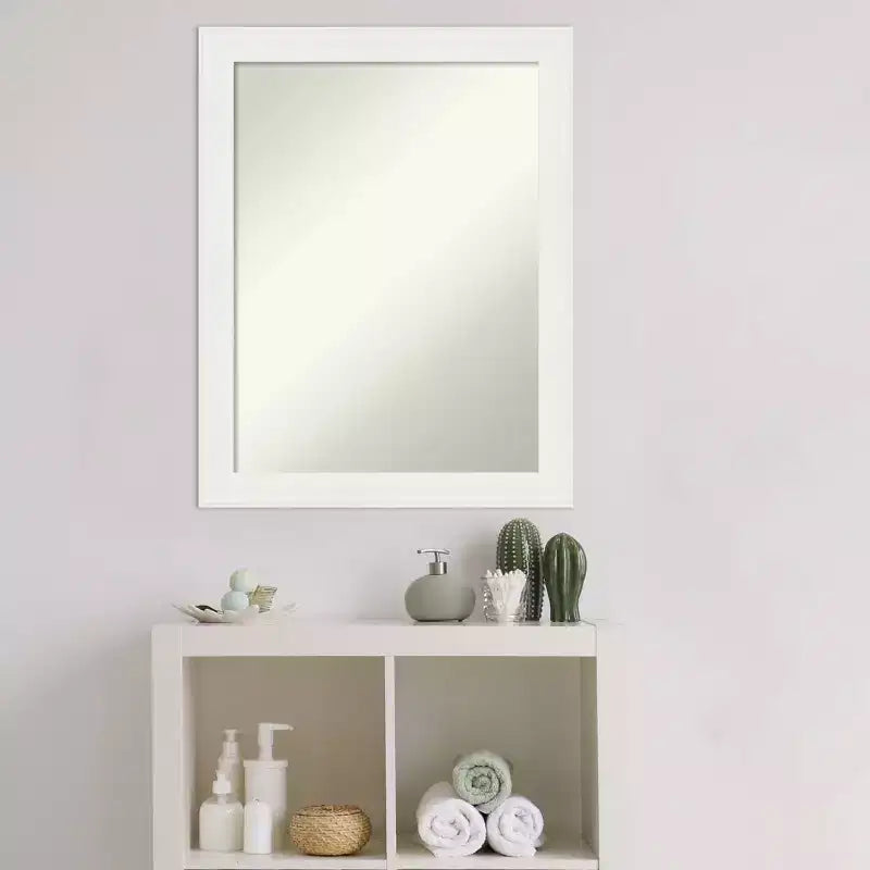 Specchio da bagno a parete stretto 22"x28" bianco Vanity, cornice in polistirene non smussata, ferramenta inclusa