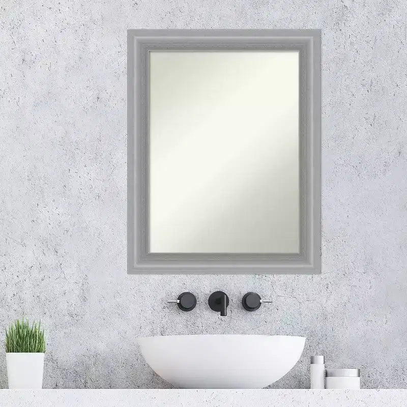 Specchio da Parete Stretto per Bagno 23"x29" con Cornice in Nichel Spazzolato Lucidato, Non Smussato, Ferramenta Inclusa