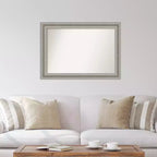 Specchio da parete rettangolare 42"x30" con cornice ornamentale spazzolata color argento e patina color peltro caldo