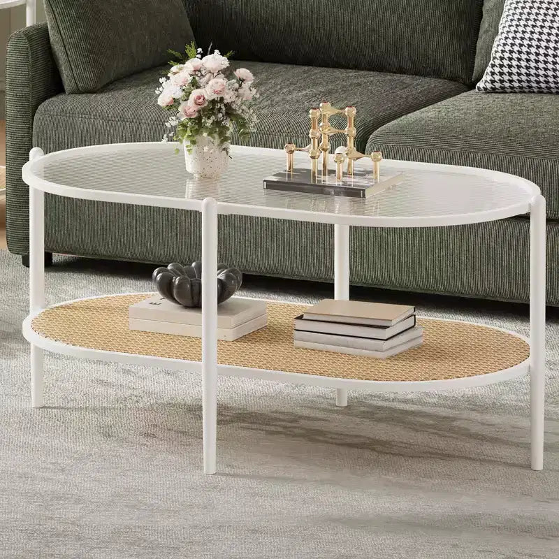 Tavolino da salotto ovale bohémien a 2 livelli in rattan con ripiano in vetro temperato e struttura in metallo