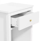 Comodino in legno bianco da 68 cm con cassetto e ripiano aperto, maniglie in metallo, per bambini e adulti
