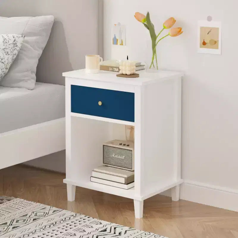 Comodino in legno bianco da 68 cm con cassetto e ripiano aperto, maniglie in metallo, per bambini e adulti