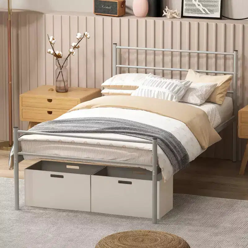 Telaio letto a piattaforma in metallo singolo con testiera, pediera e 34,3 cm di spazio sotto il letto, capacità 222 kg