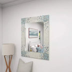 Specchio da Parete a Mosaico Artigianale in Madreperla con Angoli Blu, 61x91 cm, Crema