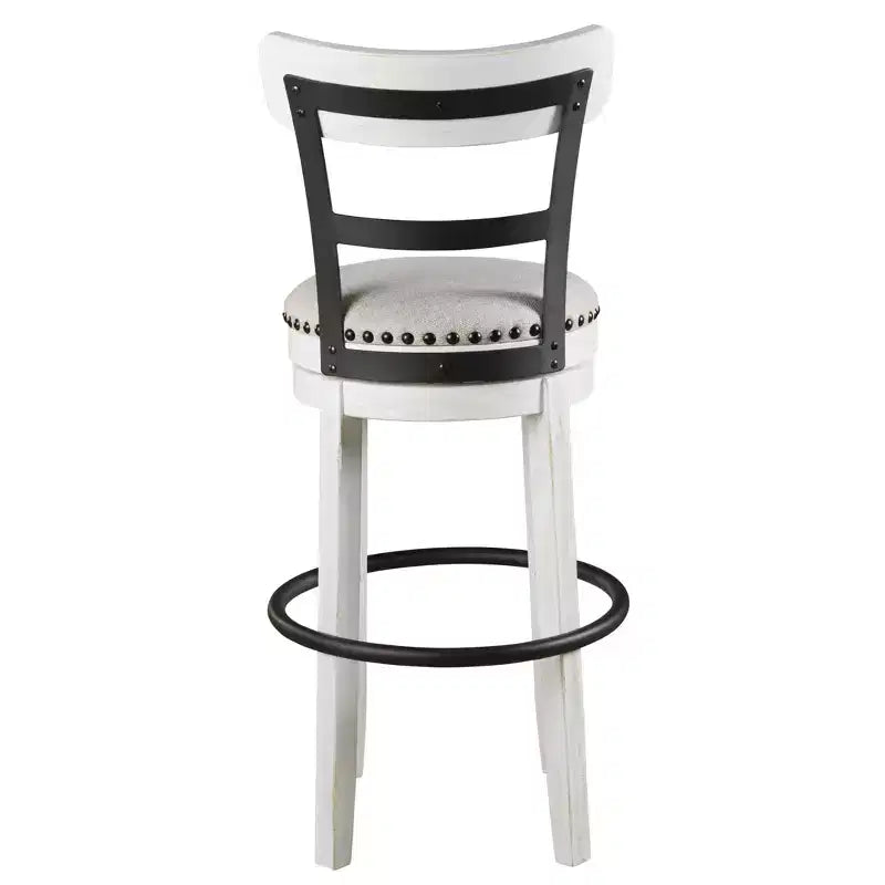 Sgabello da bar alto imbottito girevole con schienale basso curvo e gambe in legno, altezza seduta 76,8 cm, rustico